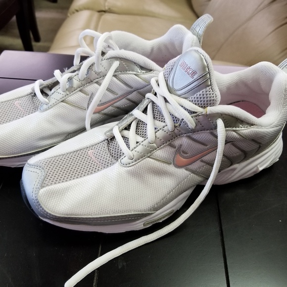 Nike air rolling rail walking shoes Clearance